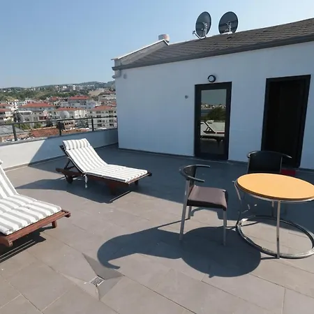 Tasliman B&B 얄로바